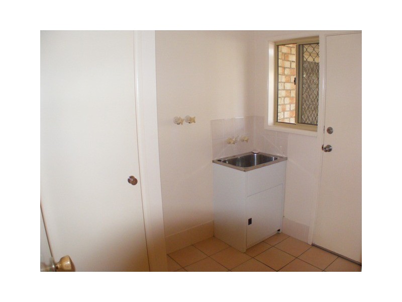 325 South Station Road, Raceview QLD 4305