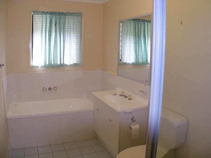 80 Sandalwood Drive, Yamanto QLD 4305