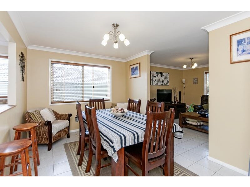 71 Sandalwood Drive, Yamanto QLD 4305