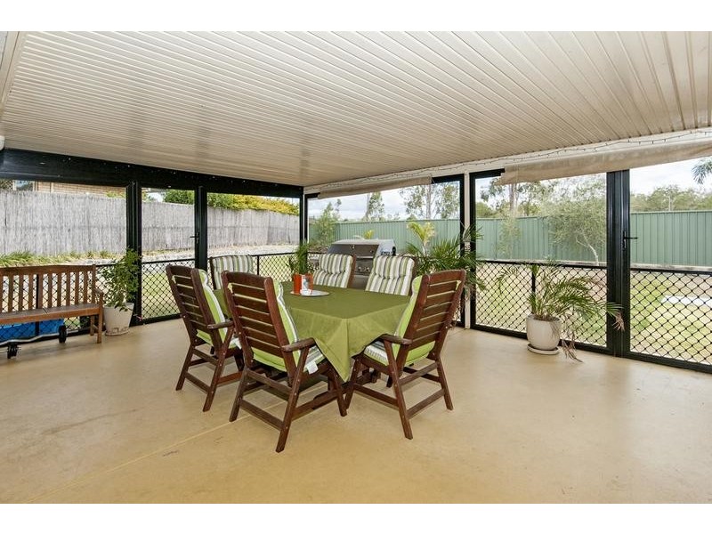 71 Sandalwood Drive, Yamanto QLD 4305