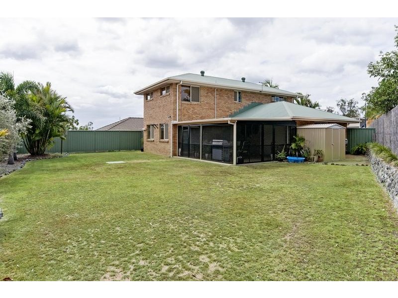 71 Sandalwood Drive, Yamanto QLD 4305