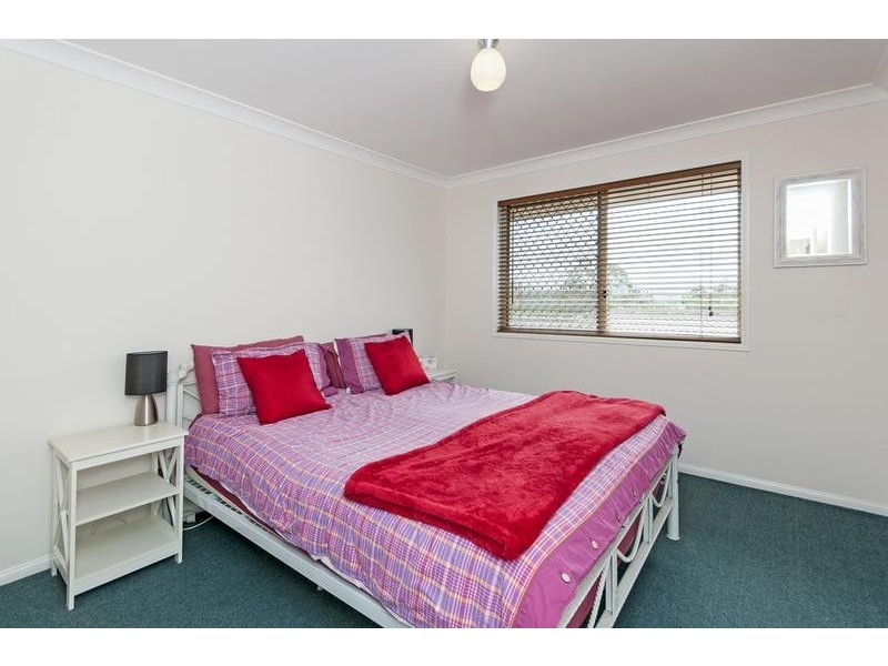 71 Sandalwood Drive, Yamanto QLD 4305