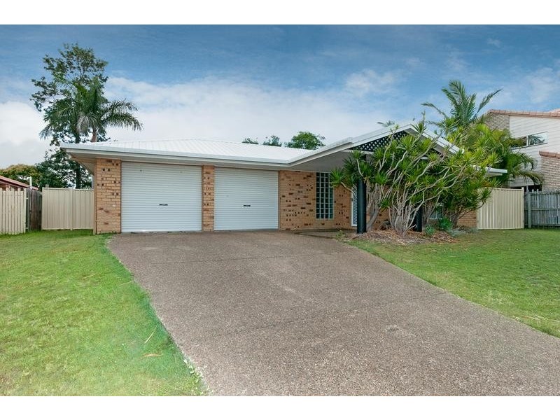 9 Helmsley Court, Yamanto QLD 4305
