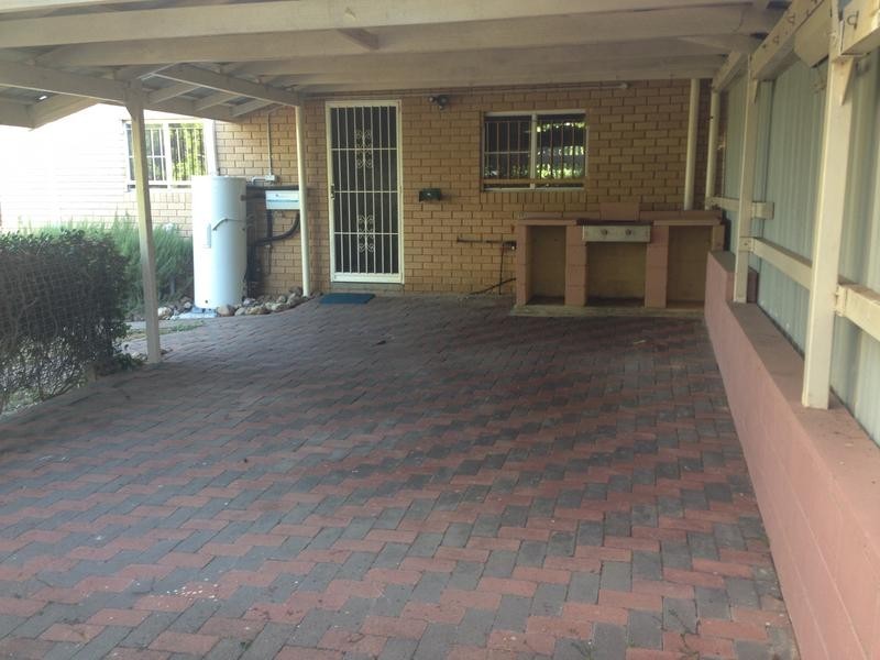 12 Balaclava Street, Churchill QLD 4305