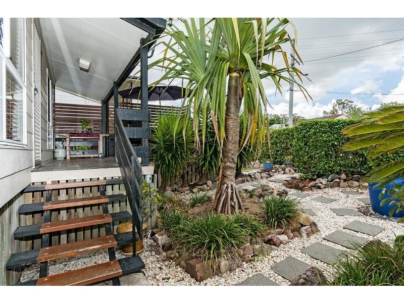 17 Lumbye Place, North Tivoli QLD 4305