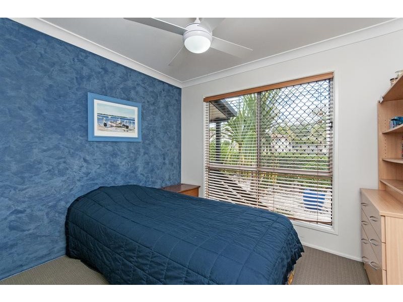 17 Lumbye Place, North Tivoli QLD 4305