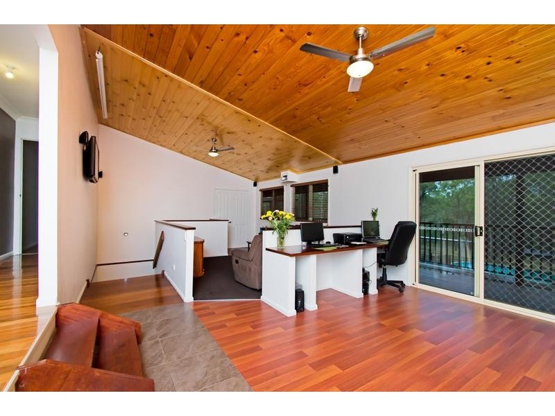 2121 Brisbane Valley Highway, Wivenhoe Pocket QLD 4306