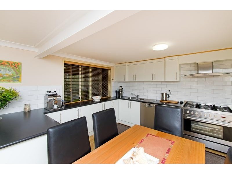 2121 Brisbane Valley Highway, Wivenhoe Pocket QLD 4306