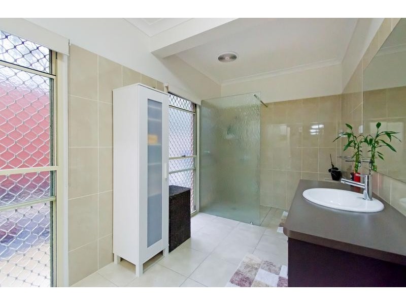 2121 Brisbane Valley Highway, Wivenhoe Pocket QLD 4306