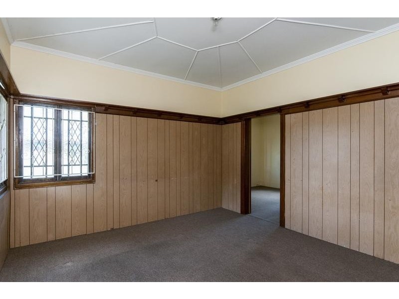 67 Blackstone Road, Eastern Heights QLD 4305