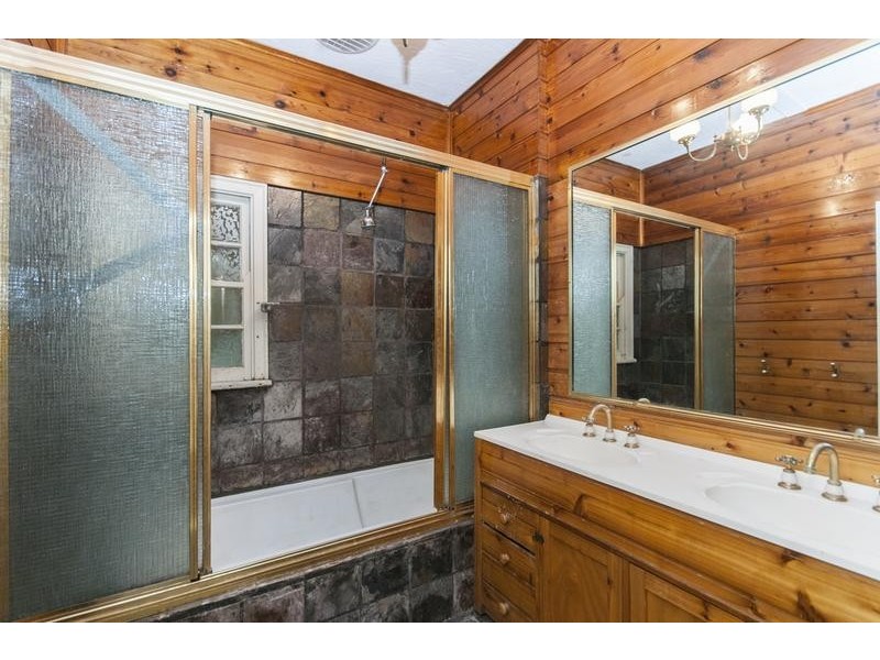 67 Blackstone Road, Eastern Heights QLD 4305