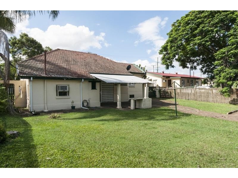 67 Blackstone Road, Eastern Heights QLD 4305
