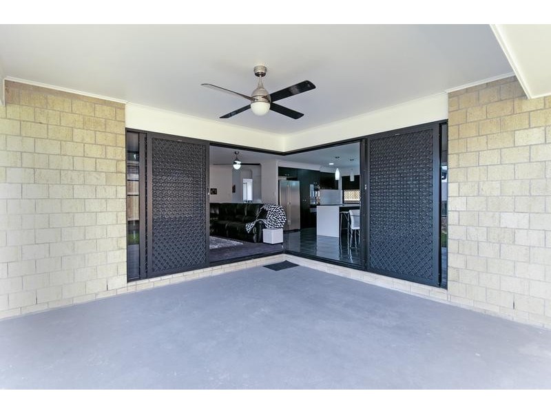 13 Spey Close, Deebing Heights QLD 4306