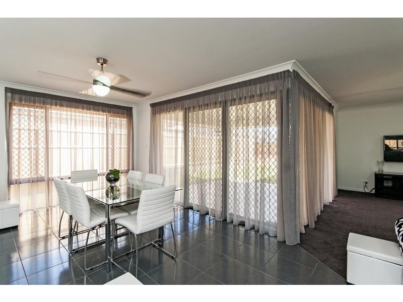 13 Spey Close, Deebing Heights QLD 4306