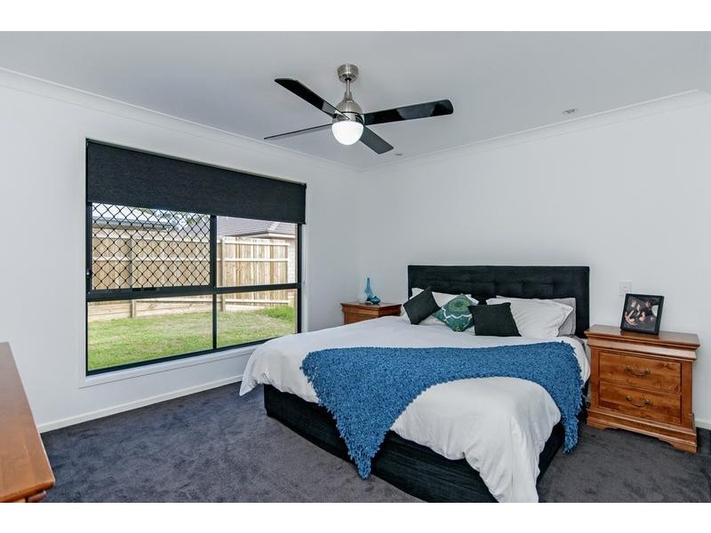 13 Spey Close, Deebing Heights QLD 4306