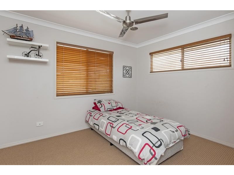 4 Connemara Court, Yamanto QLD 4305