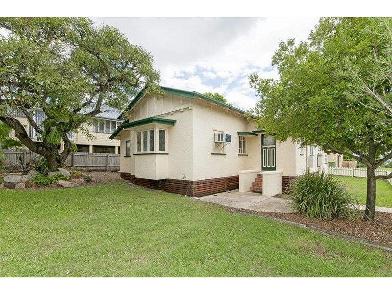 28 Glebe Road, Newtown QLD 4305
