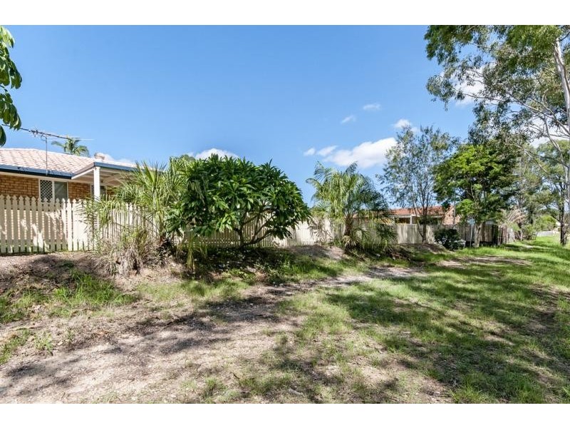 8 Skye Court, Brassall QLD 4305