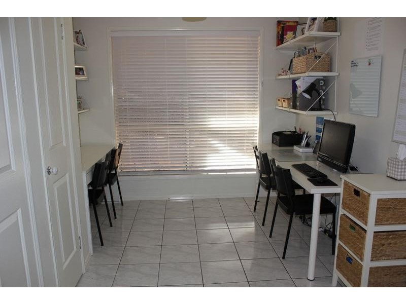34 Jacana Cres, Flinders View QLD 4305