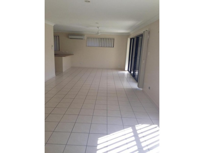 4 Tulipwood Close, Brassall QLD 4305