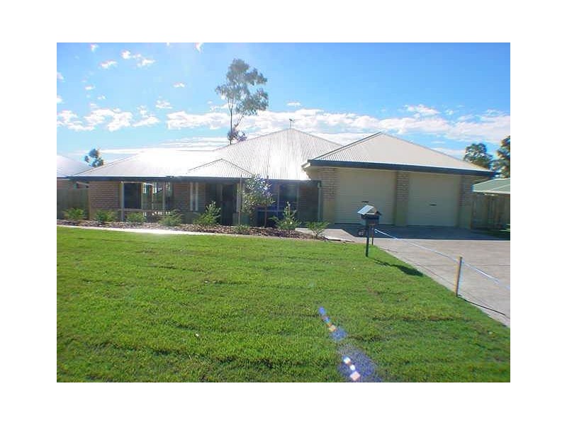 67 Willowtree Drive, Flinders View QLD 4305