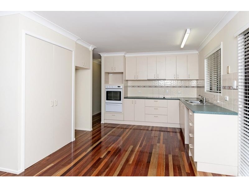 5 Glenelg Drive, Brassall QLD 4305