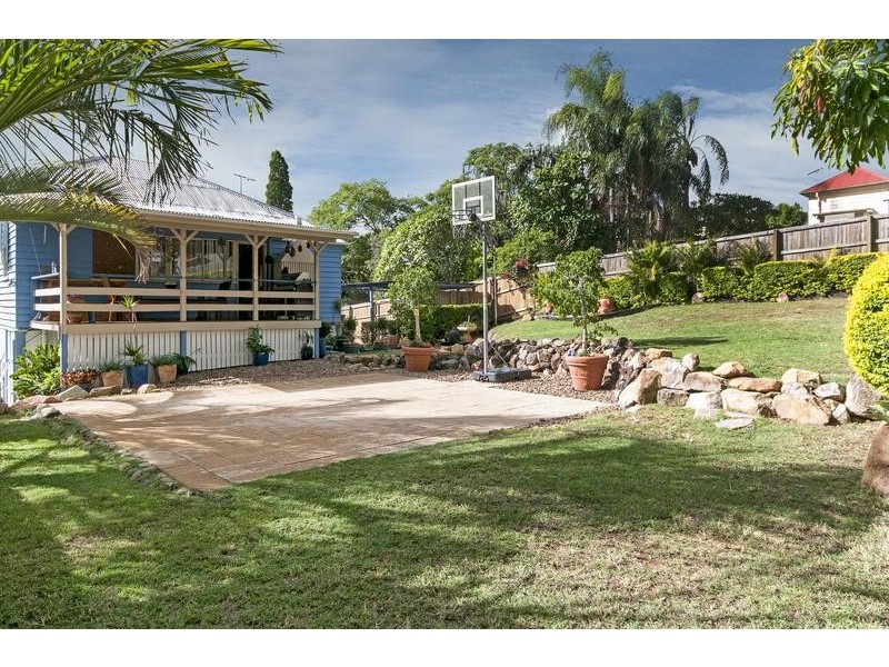 28 Hawthorne Street, Sadliers Crossing QLD 4305