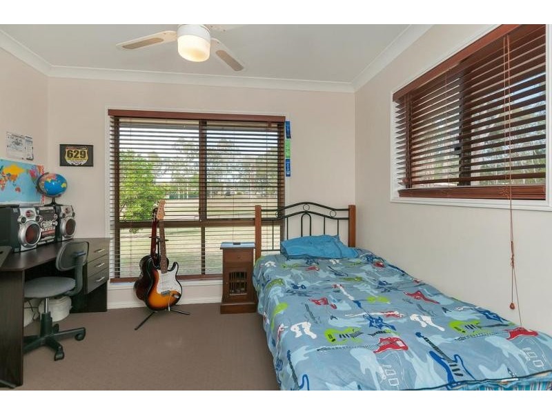 22 Ash Street, Yamanto QLD 4305