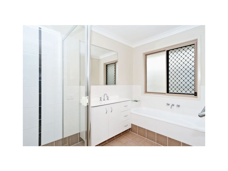 21 Nuala Street, Yamanto QLD 4305