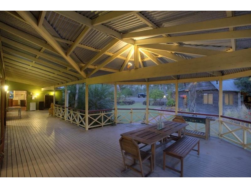 15 Applewoods Lane, Fernvale QLD 4306
