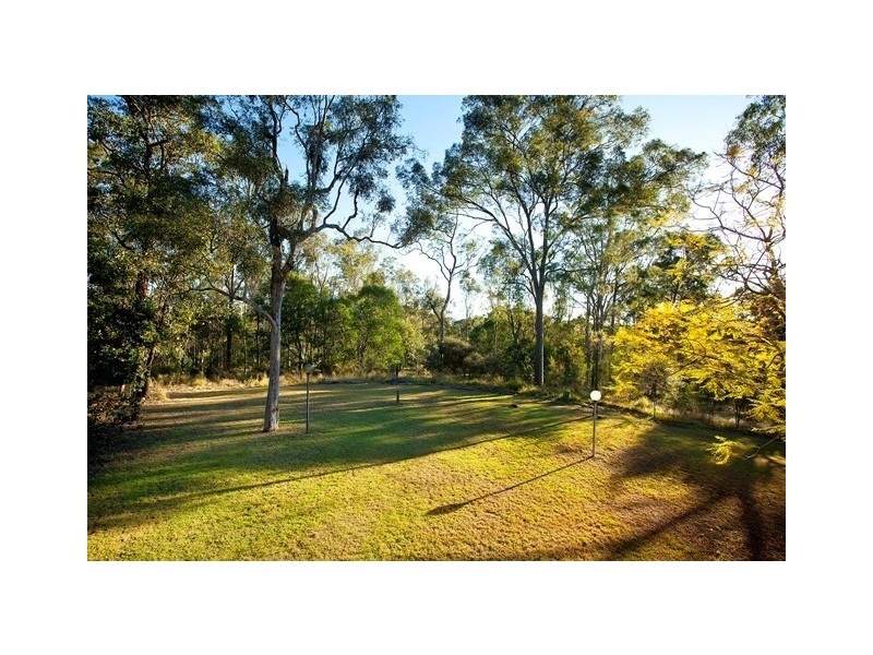 15 Applewoods Lane, Fernvale QLD 4306