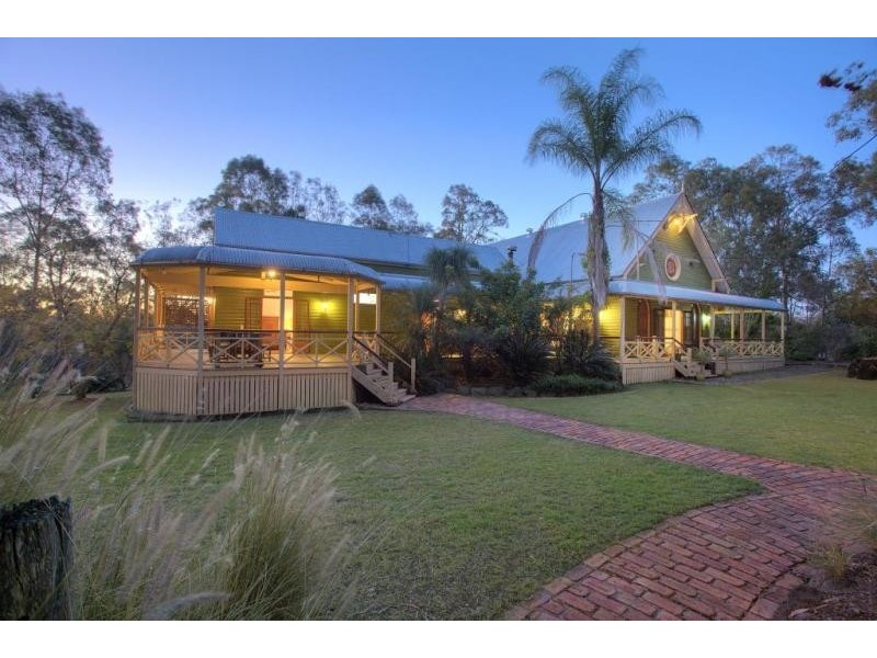 15 Applewoods Lane, Fernvale QLD 4306