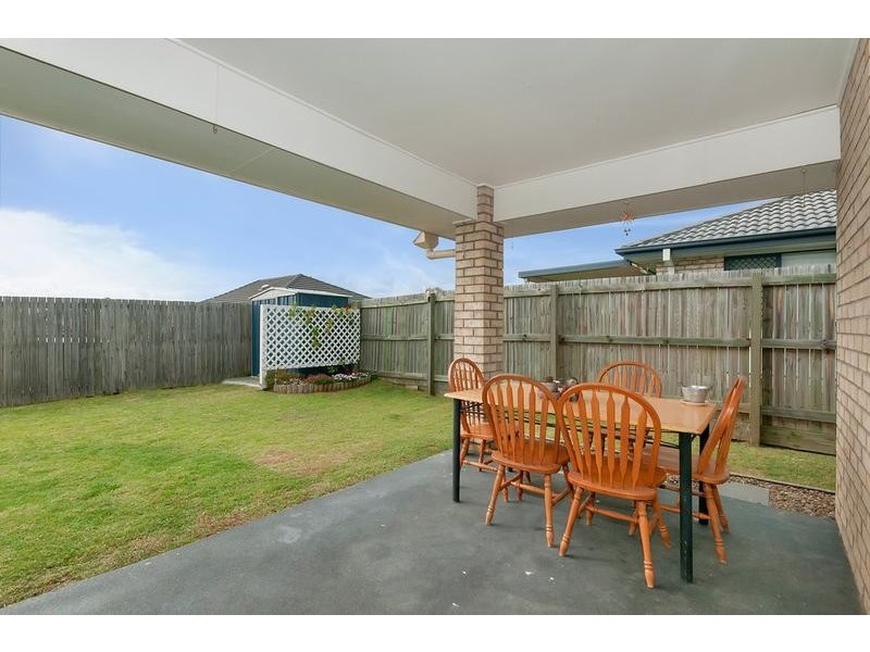 22 Brighton Street, Raceview QLD 4305