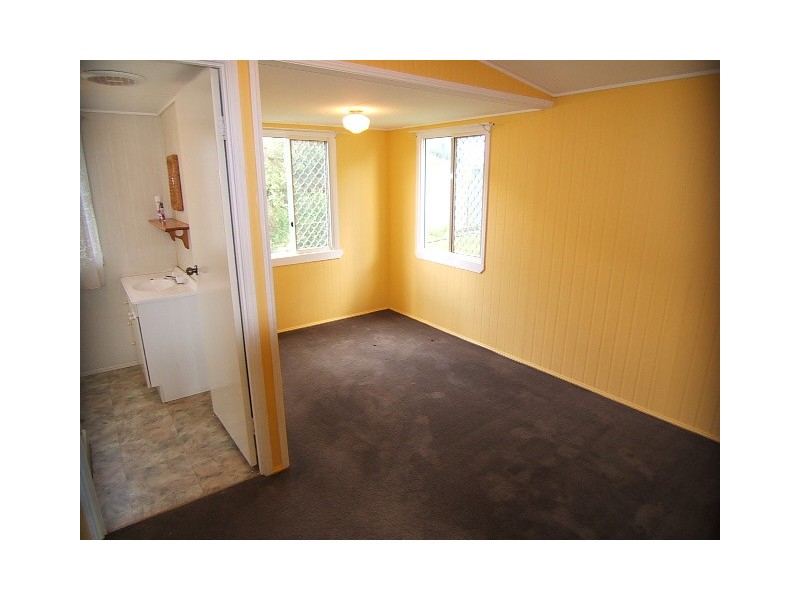17 Brisbane Road, Ebbw Vale QLD 4304
