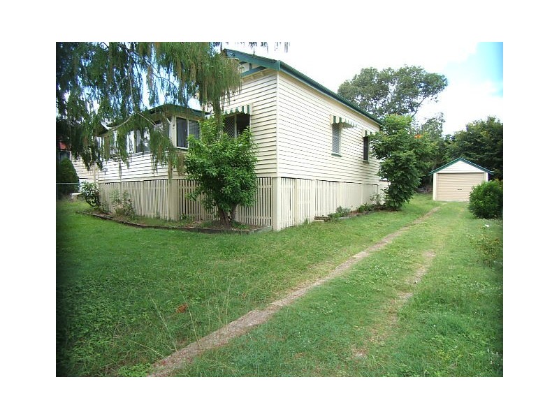 17 Brisbane Road, Ebbw Vale QLD 4304