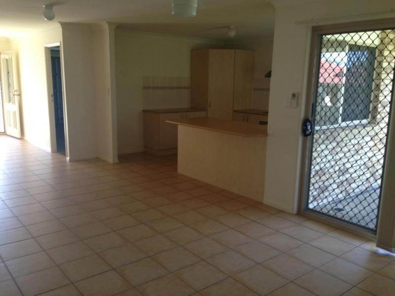 100 Currajong Place, Brassall QLD 4305