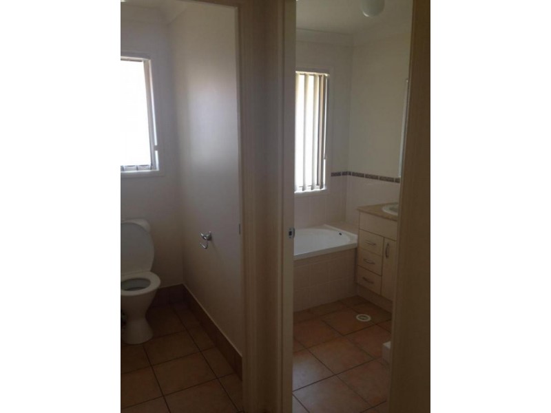 100 Currajong Place, Brassall QLD 4305