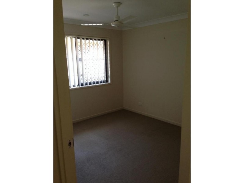 10 Brittany Crescent, Raceview QLD 4305