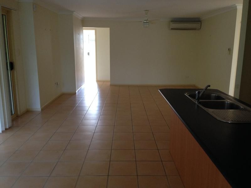 155 Edwards Street, Flinders View QLD 4305