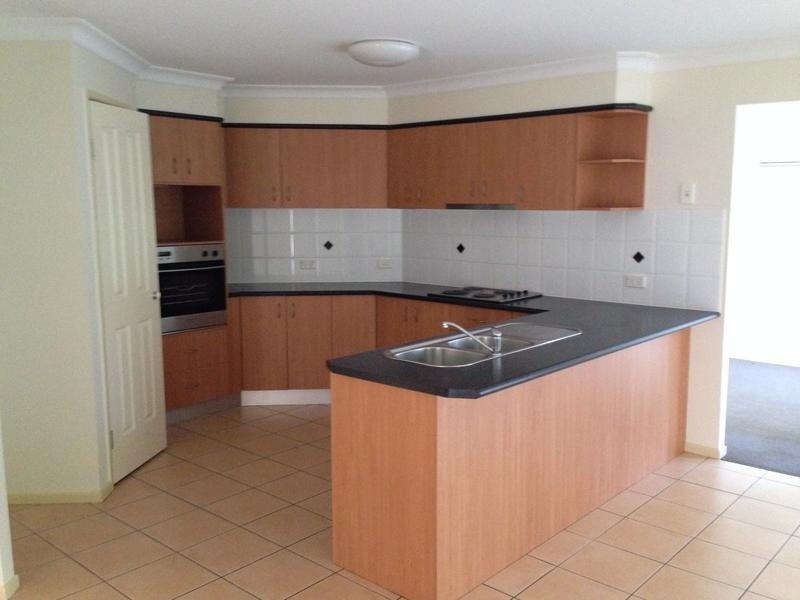 155 Edwards Street, Flinders View QLD 4305
