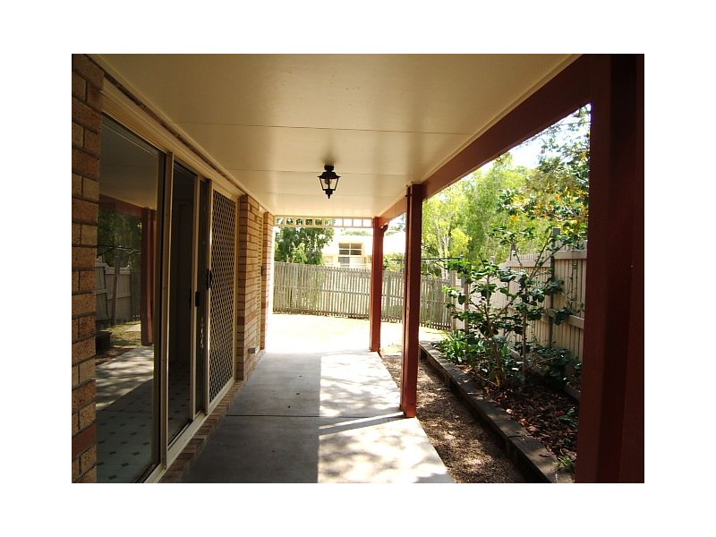 11 Eldon Place, Flinders View QLD 4305