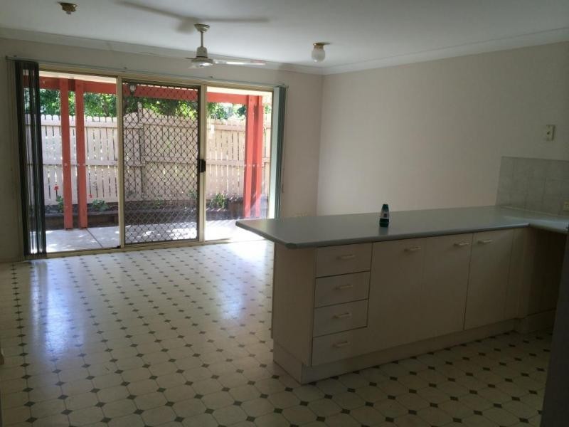11 Eldon Place, Flinders View QLD 4305