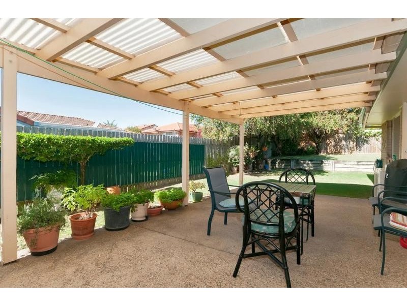 11 Cowley Drive, Flinders View QLD 4305