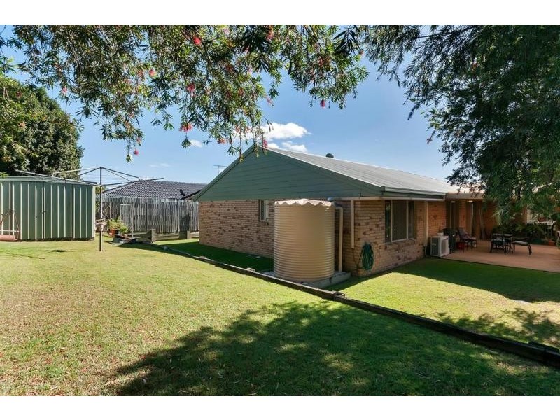 11 Cowley Drive, Flinders View QLD 4305