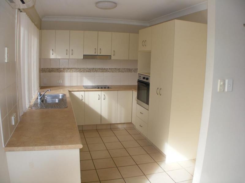 1 Amie Place, Raceview QLD 4305