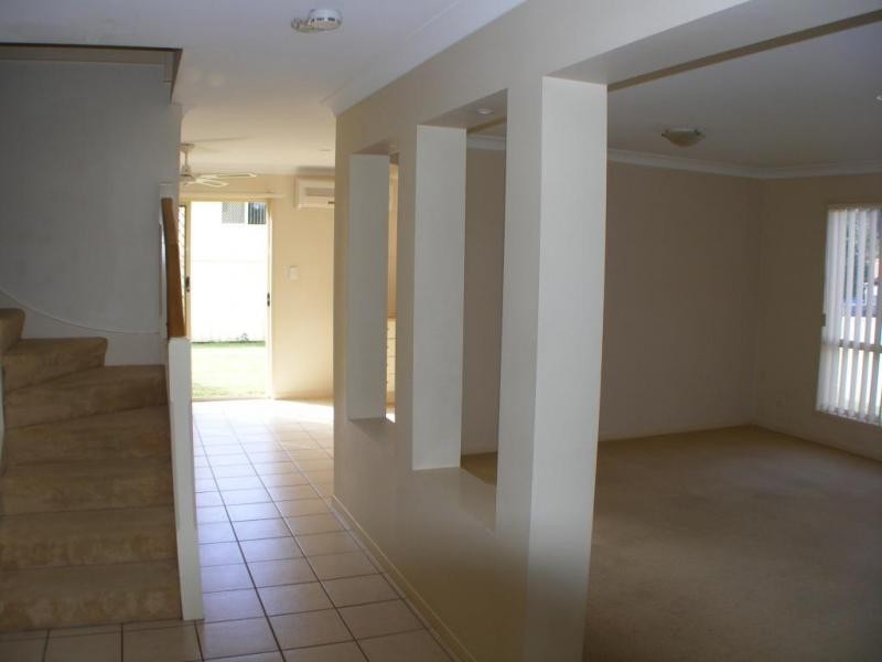 1 Amie Place, Raceview QLD 4305