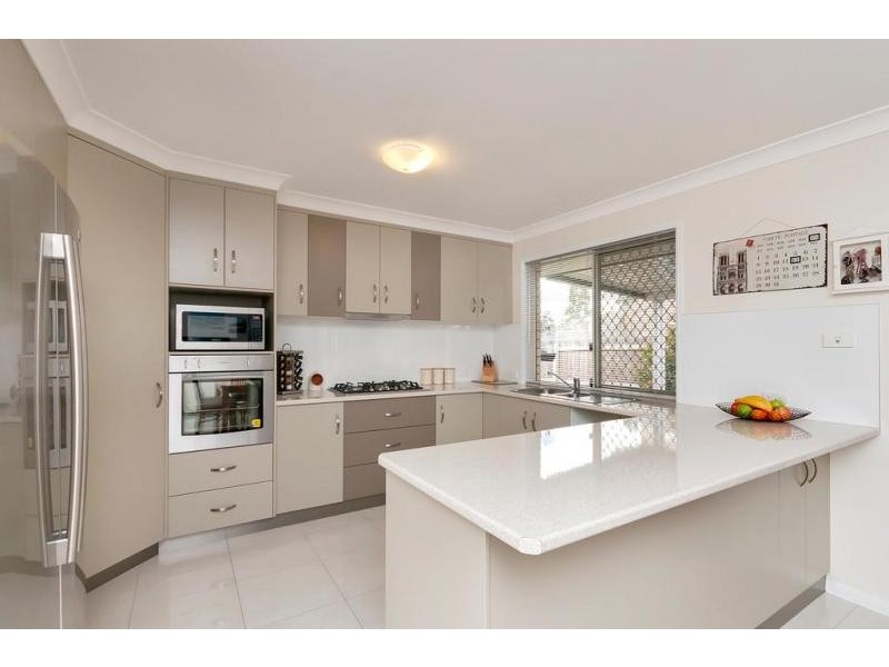 8 Gregory Street, Wulkuraka QLD 4305