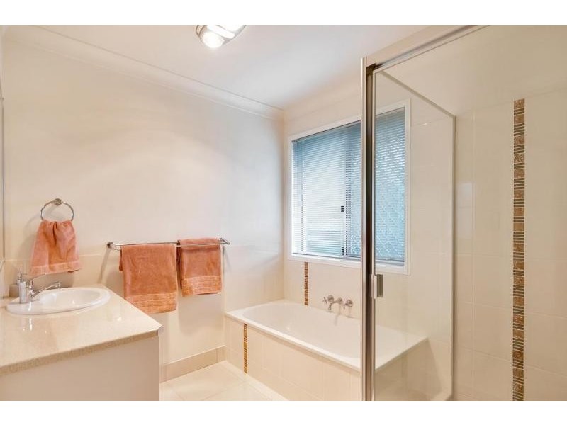 8 Gregory Street, Wulkuraka QLD 4305