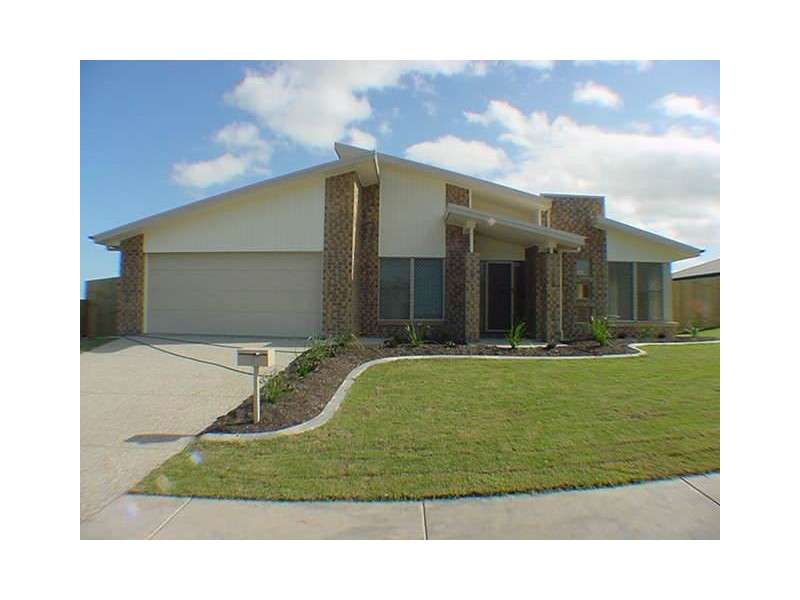 8 Darlington Court, Flinders View QLD 4305