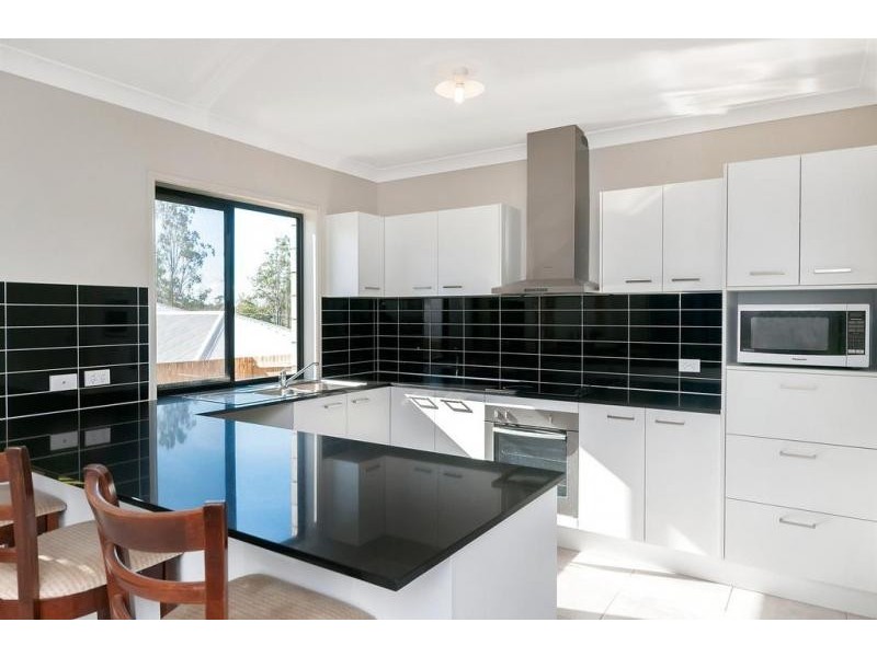 5 Tey Court, Deebing Heights QLD 4306